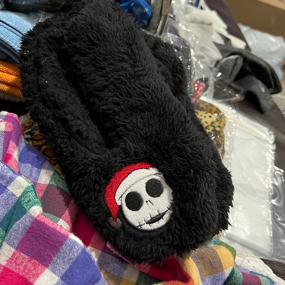 NWT Jack Skeleton Black Fuzzy Slippers Disney #245
